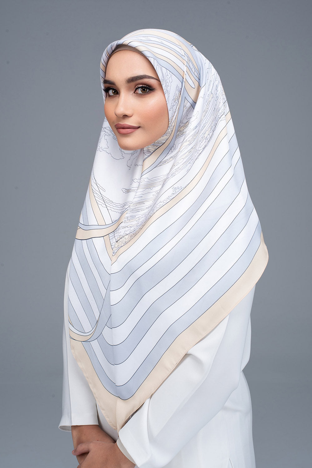 RR Contour Scarf in Cream