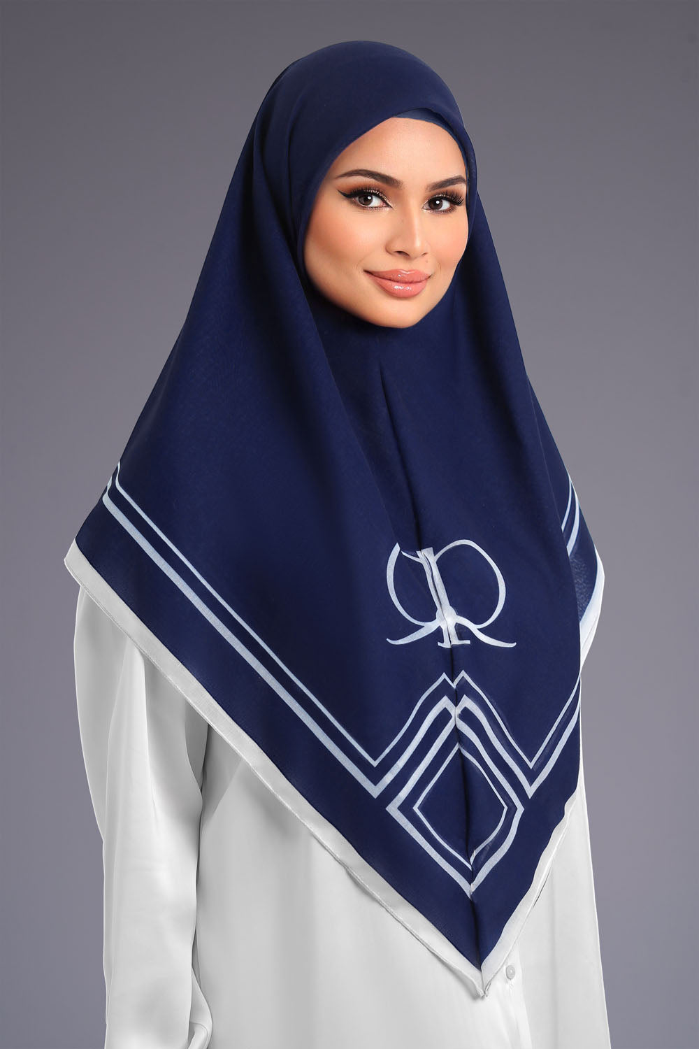 RR Timeless Cotton Scarf in Navy